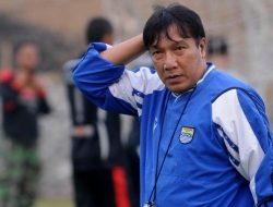 Legenda Persib Robby Darwis: Tampil di 6 Laga Final, Boyong 4 Gelar Juara