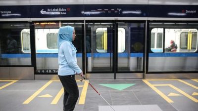 Hal Penting yang Harus Diperhatikan Saat Berinteraksi dengan Tunanetra