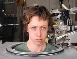 Kreativitas di Masa New Normal: Bingung Cari Tukang Cukur, Lahirlah Robot Pencukur Rambut