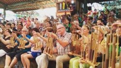 Menikmati Akhir Pekan di Saung Angklung Udjo