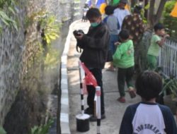 Milenial di Ledeng Kota Bandung Ubah Selokan Jadi Bersih dan Penuh Ikan