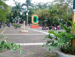 Pegiat Literasi Cimahi Kembali Buka Lapak Perpustakaan di Alun-alun Kota