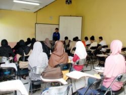 Kemenkominfo Beri Beasiswa Pelatihan Bahasa Inggris untuk Mahasiswa Asal Jabar