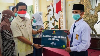 Kabar Gembira, Guru Honorer di Kabupaten Bandung Dapat Insentif