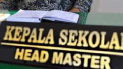 Menjadi Kepala Sekolah