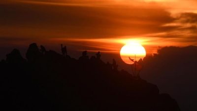 Dua Hari ke Depan Matahari di Atas Kabah, Saatnya Ubah Arah Kiblat