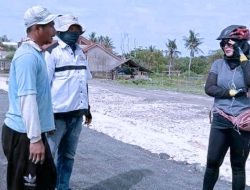 Tinjau Pembangunan Jalan Pelabuhan Cikidang-Pantai Timur, Ini Pesan dari Komisi III DPRD Pangandaran