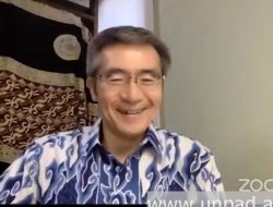 Webinar di Unpad, Prof. Mikihiro Moriyama: Bangga pada Diri Sendiri Itu Penting