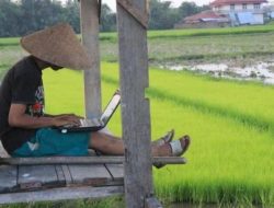 Kampung Blogger Kubangcalincing Ciamis, Berdayakan Lulusan SMP Geluti Bisnis Online