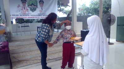 Keren, Puluhan Siswa di Pedesaan Majalengka Lulus Kursus Bahasa Inggris