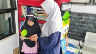 Ada Gerobak Baca di Cigadung Bandung, Rangsang Anak-anak Cinta Literasi