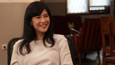 Dian Sastrowardoyo Sentil Ketimpangan Pendidikan dan Kesejahteraan Ekonomi di Indonesia