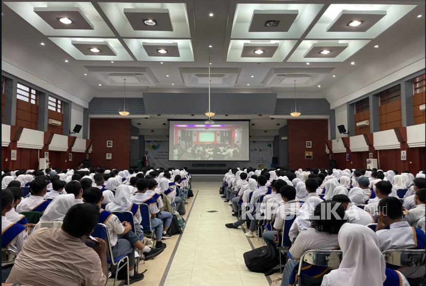 pengukuhan duta sekolah bakti masagi 20242025 yang dihadiri 400 241120162212 580