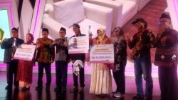 Luar Biasa, Ahmad Zubaidi Raih Penghargaan Guru Madrasah Aliyah Inspiratif Tingkat Nasional 2024