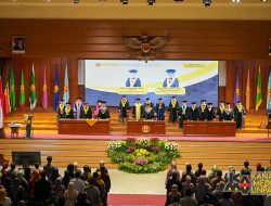 Unpad Punya 15 Guru Besar Baru, Inilah Daftarnya