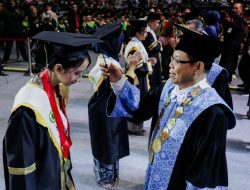 Rektor Unpas Wisuda 1.134 Lulusan, Ada 9 Wisudawan Terbaik