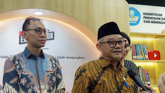 kemendikdasmen beberkan kelebihan dan kelemahan ai di ruang kelas 1746604789005 169