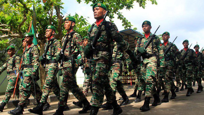 upacara hut tni di kalimantan barat 169