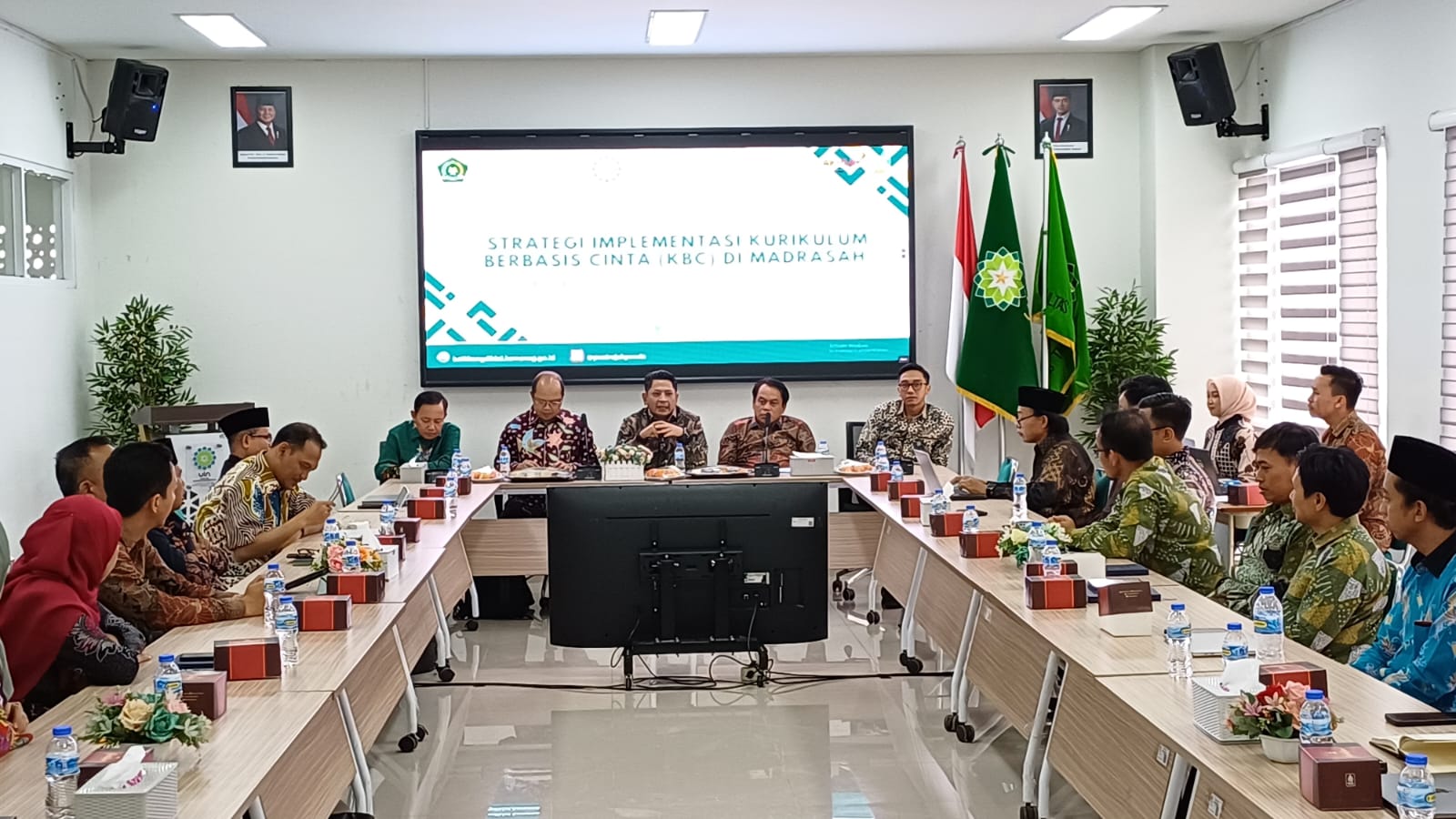 2ab5bdee a320 4f4c 9b9e 1504a665b8da