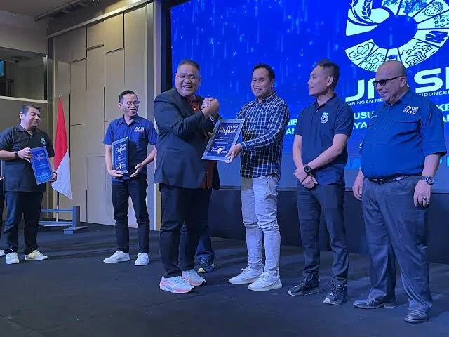 WhatsApp Image 2025 06 15 at 22.10.01