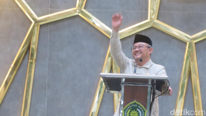 mendikdasmen abdul muti saat ditemui di masjid walidah dahlan kampus universitas aisyiyah unisa jogja selasa 2522025 1740486013197 169