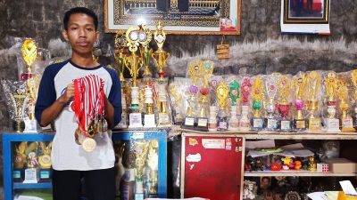 Mahasiswa Baru ITB Jalur SNBP Ini ‘Koleksi’ Ratusan Piala, Sosok Ayah Jadi Motivasi Lanjutkan Kuliah