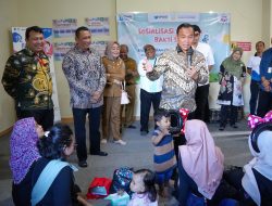 Kunjungi Kampung KB Camperenik Isola Kota Bandung, Mendukbangga Wihaji Minta TPK Pastikan MBG Tepat Sasaran