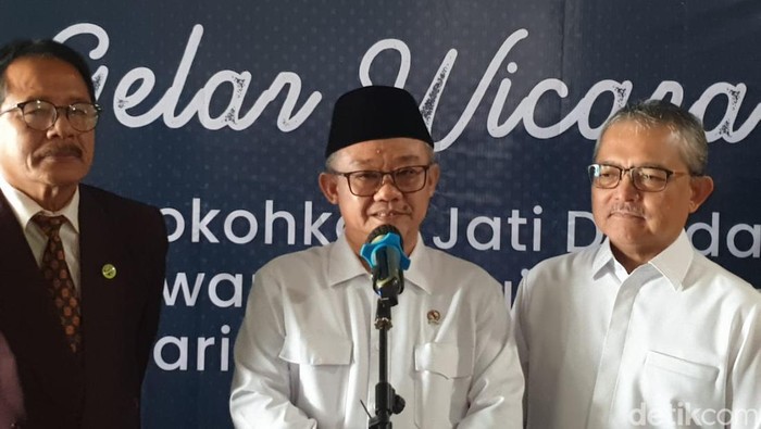 kemendikdasmen resmi menetapkan 7 juli sebagai hari pustakawan indonesia mendikdasmen punya tiga upay untuk tingkatkan jumlah 1751864982027 169