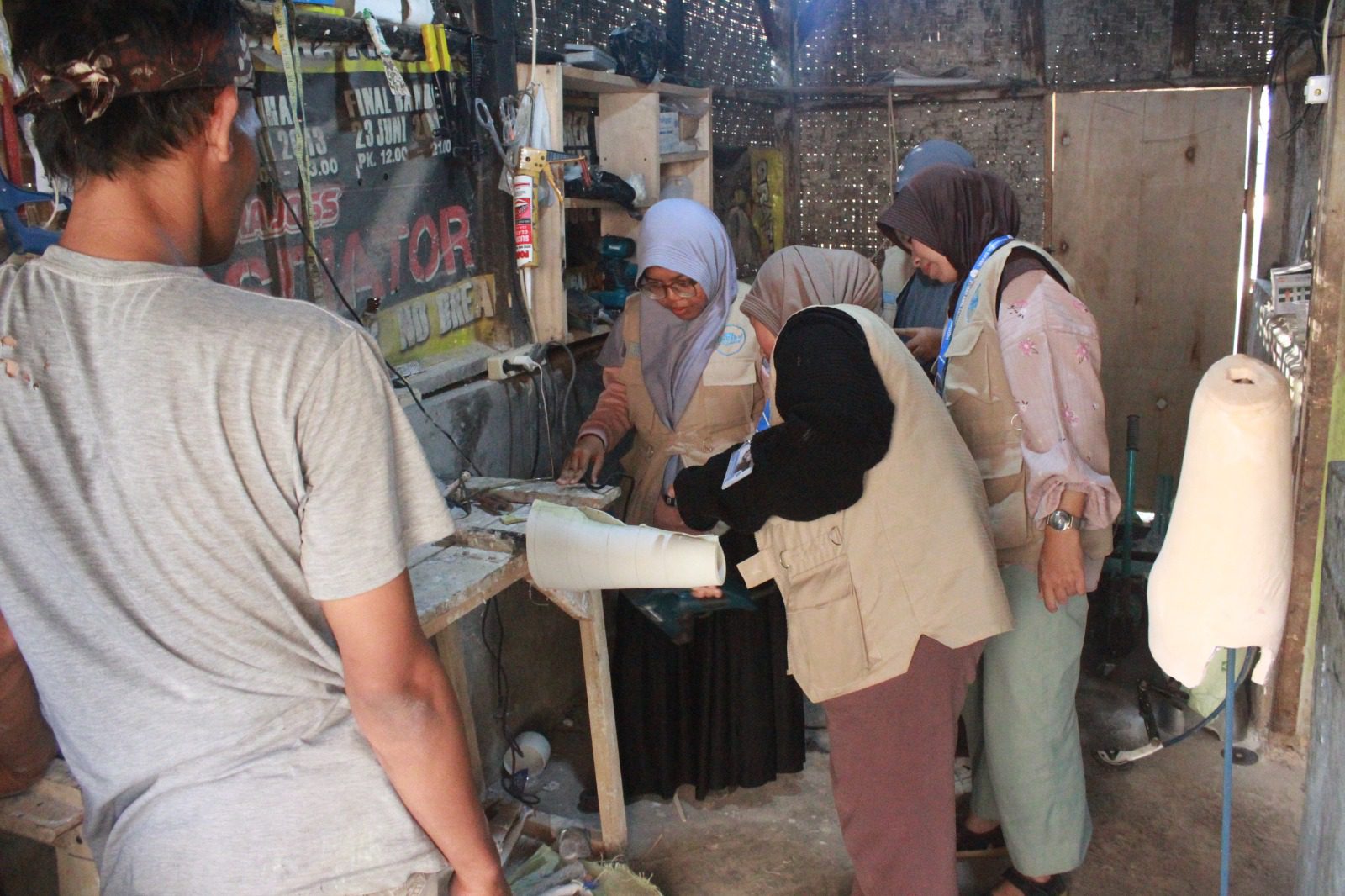 3c6099fb ff32 4a08 9099 18994c679b39