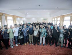 Hadiri Pengukuhan IKA Jurnalistik UIN SGD, Wakil Wali Kota Bandung Ajak Jurnalis Junjung Kejujuran dan Integritas