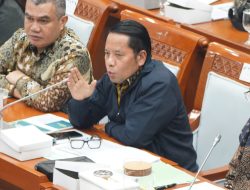 Komisi III DPR Setujui Usulan Kemenag, Pastikan Bayar Tunjangan Profesi Guru dan Dosen