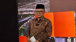 Mendikdasmen Abdul Muti Beri Warning kepada Pelajar yang Jadi Manusia Kelelawar