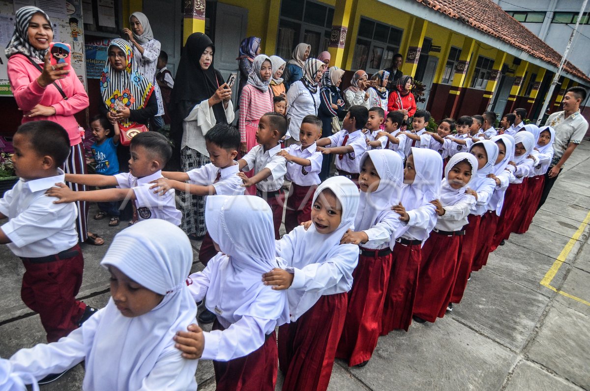 hari pertama masuk sekolah kztx dom