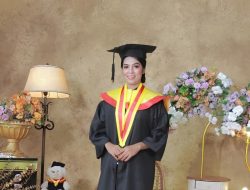 Cerita Kristofera Karolina, Lulusan Terbaik Universitas Muhammadiyah Madiun yang Beragama Katolik