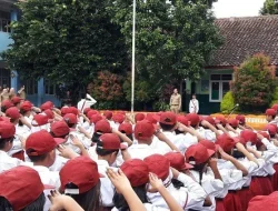 Kemendikdasmen Terbitkan Surat Edaran Pelaksanaan Upacara Bendera di Sekolah, Ada Ikrar Pelajar Indonesia