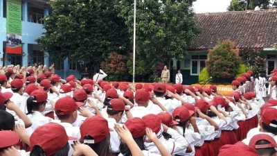 upacara bendera 5