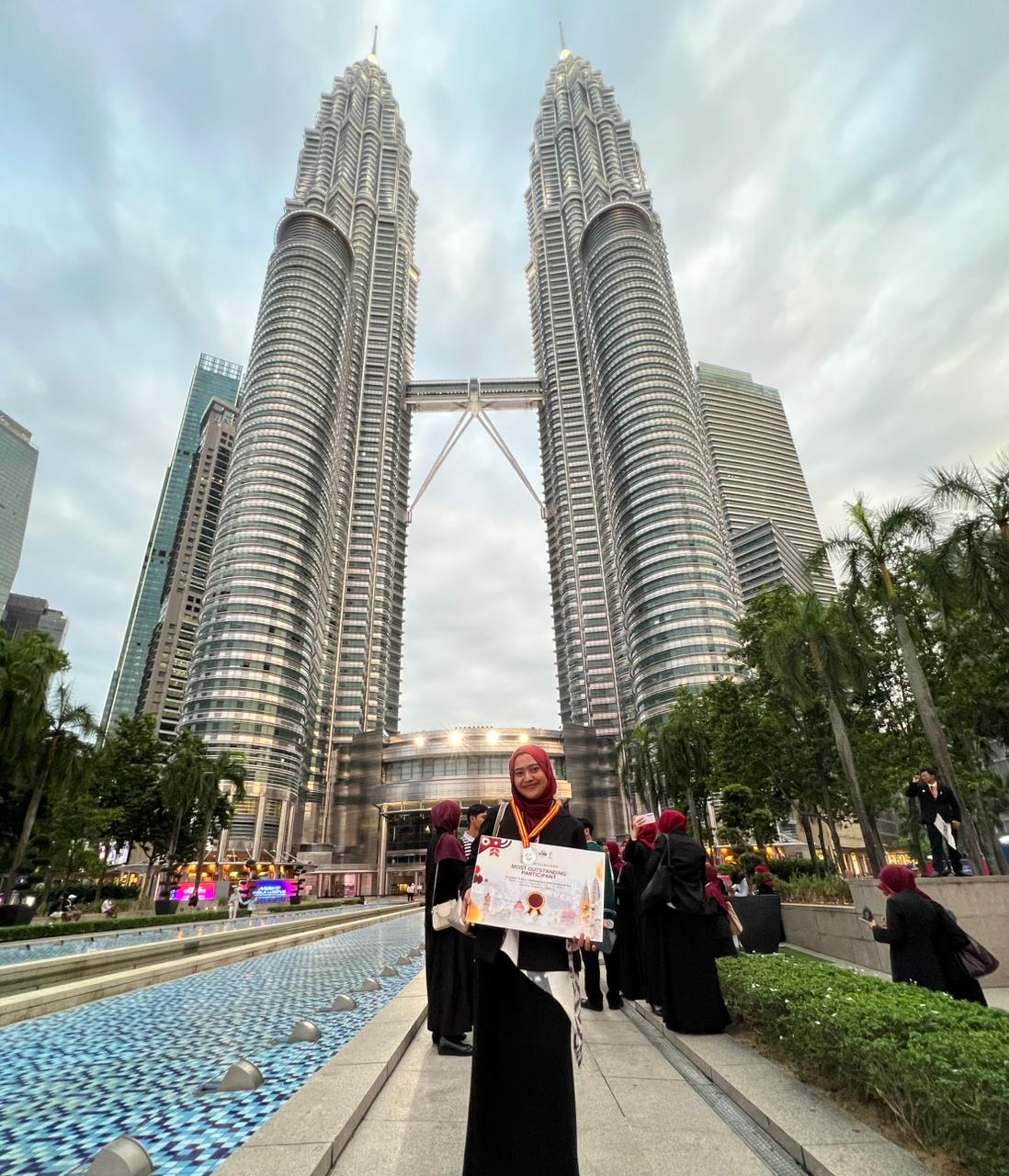 6d24df56 c423 48f0 b3dd 91d4b31e8de9