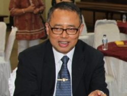 Guru Profesional Harus Memiliki Kepribadian yang Baik (2, Habis)