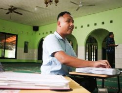 Cerita Saefudin Fajar Putra, Siswa Disabilitas Netra Wyata Guna yang Gigih Belajar Alquran Braille
