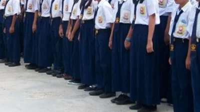 32468 ilustrasi siswa smp ist