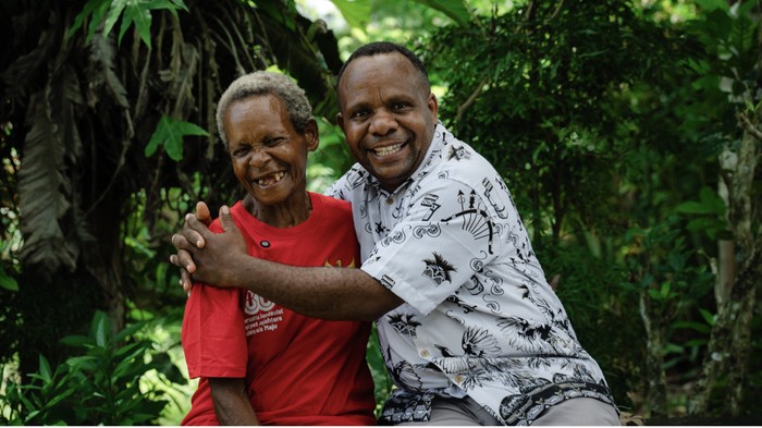 felix degei bersama ibunya ketika ditemui di kediamannya di nabire papua barat 1773024658937 169