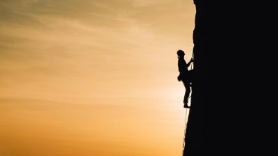 Catatan Pensiunan 45: Memilih Derita