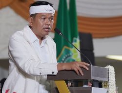Gubernur Dedi Mulyadi Bahas Falsafah Kasundaan Saat Dies Natalis UIN Bandung ke-58