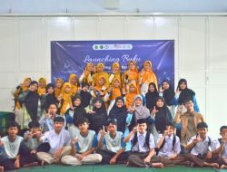 Perkuat Budaya Literasi, Pesantren Persis 282 Cileutik Launching Buku “Jika Dinding Bisa Bercerita”