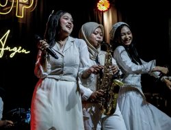 Siswa SMKN 10 Bandung UKK dalam Format Gigs, Tampil di Rooftop Coffee Ujungberung