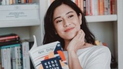 Ada Cinta untuk Buku di Hari-hari Dian Sastrowardoyo   