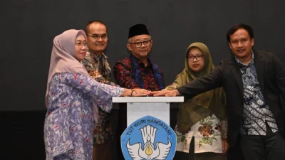kemendikdasmen resmikan pjj pendidikan menengah sasar 3500 anak tidak sekolah twr