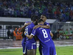 Gasak Bali United 3-2, Persib Tetap Unggul Empat Poin dari Borneo FC