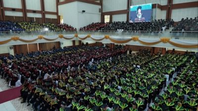 wisuda uin