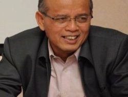 Jejak Sunyi Seorang Pemikir Pendidikan